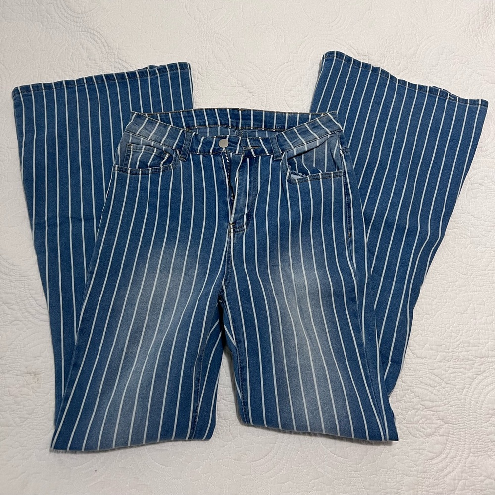Stripped flare jeans